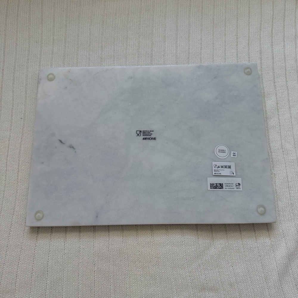 H&M White Marble Serving Rectangle Board - Picture 3 of 3